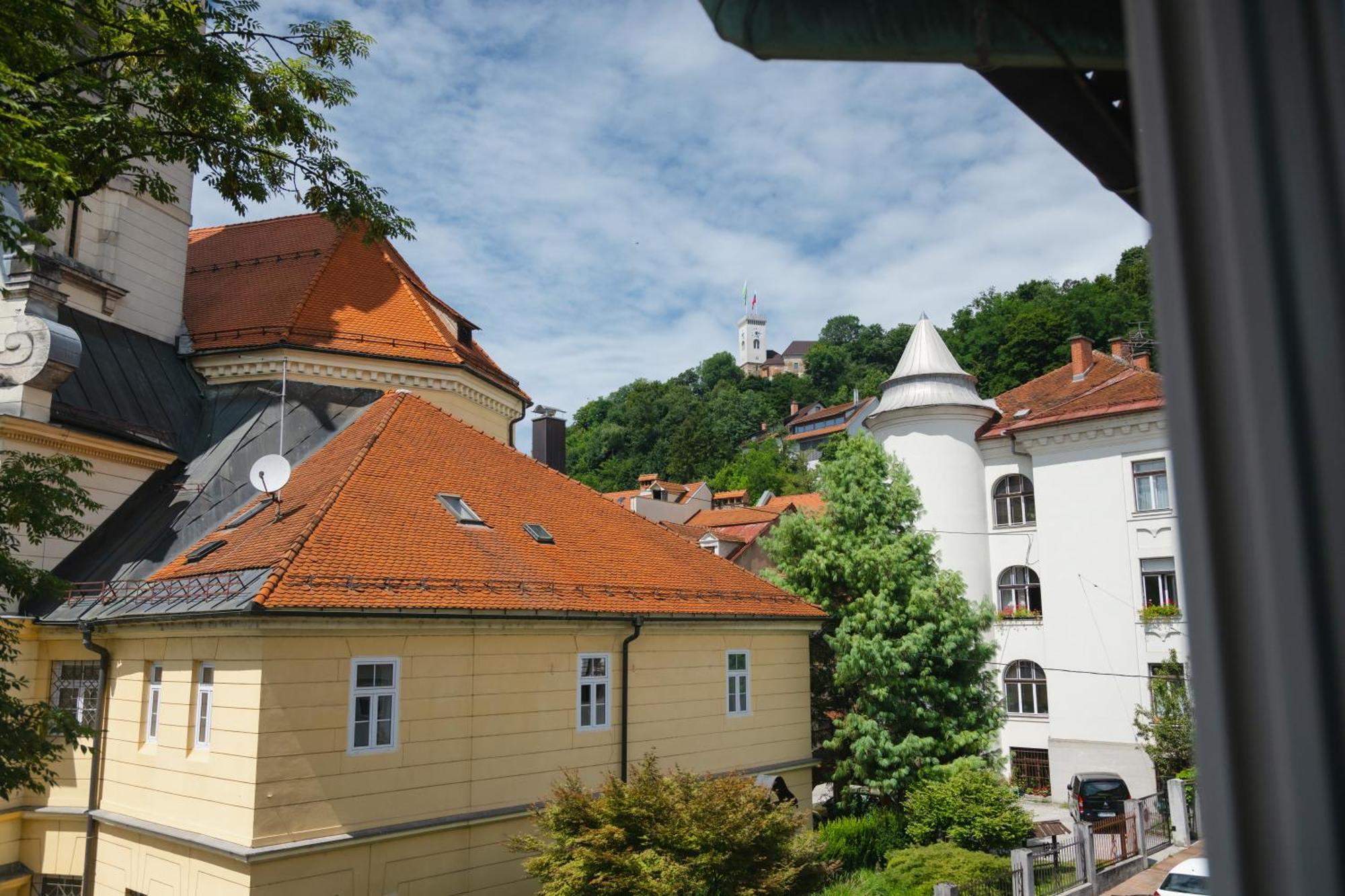 Bridge Apartments Любляна Экстерьер фото